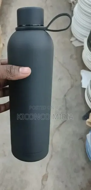 Vaccum Flask Ranging From 500ml To 800ml
