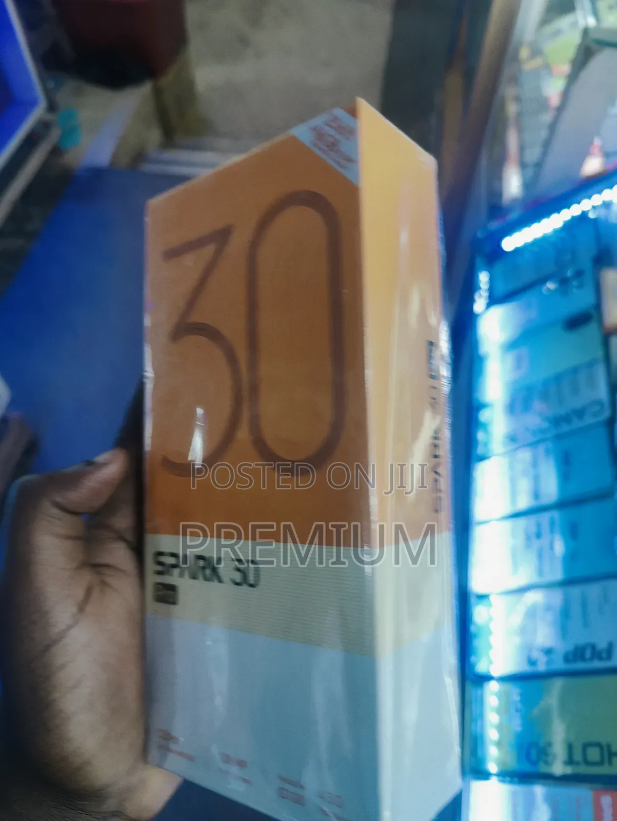 New Tecno Spark 30 Pro 256 GB Silver