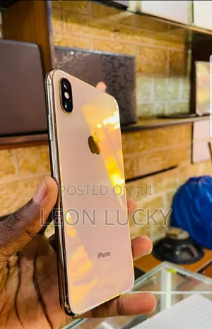 Apple iPhone XS 64 GB Gold