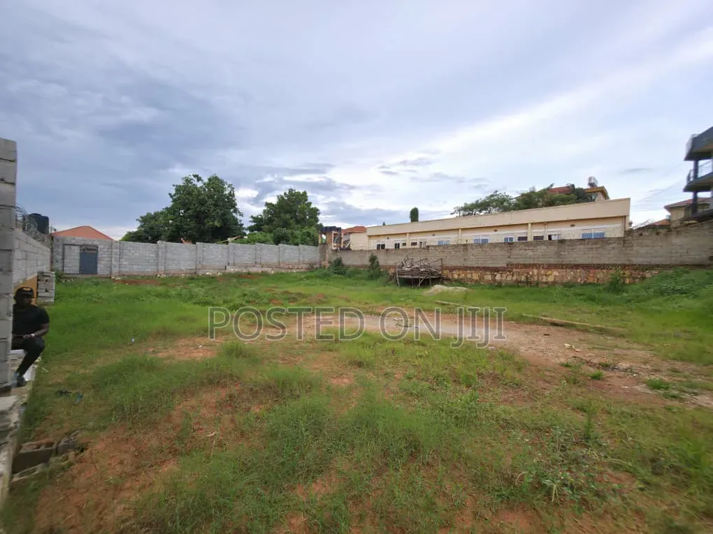 100x100ft for Sale at Najjera Bulabira at 240m Ugx Titled