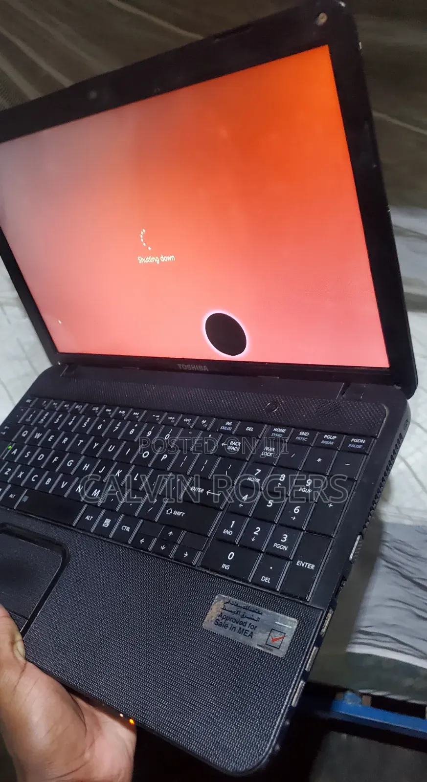 Laptop Toshiba Satellite C850 8GB Intel Pentium HDD+SSD 160GB