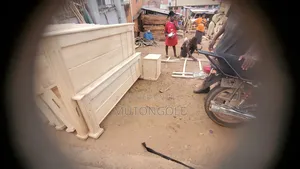 5x6 Wood Bed (Tile)
