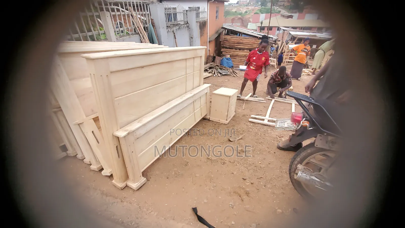 5x6 Wood Bed (Tile)