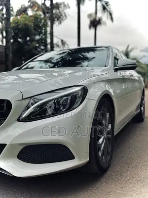 Mercedes-Benz C180 2016 White