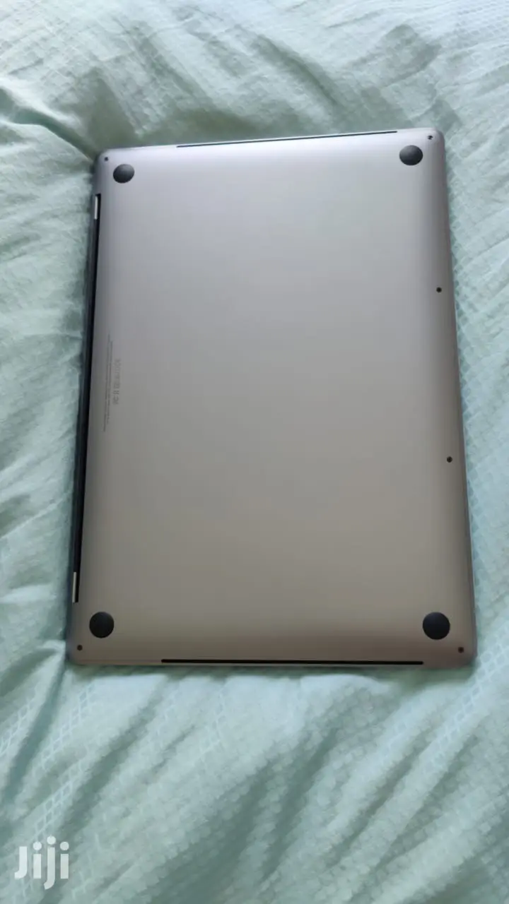Laptop Apple MacBook Pro 16GB Intel Core i7 SSD 512GB