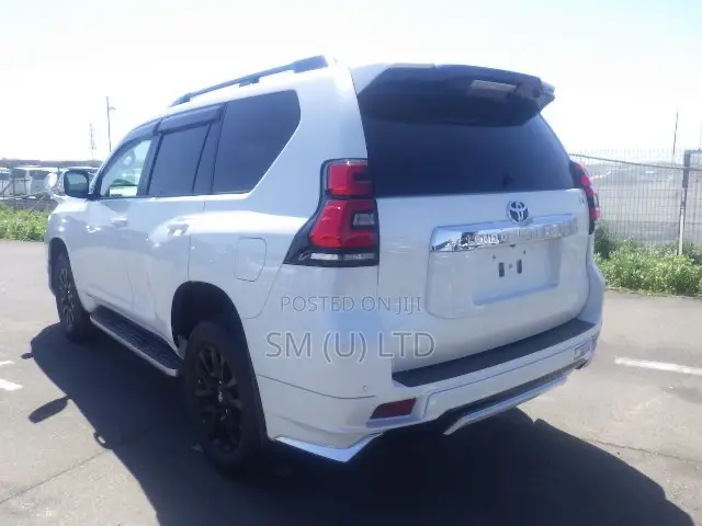 Toyota Land Cruiser Prado 2.7 2018 White