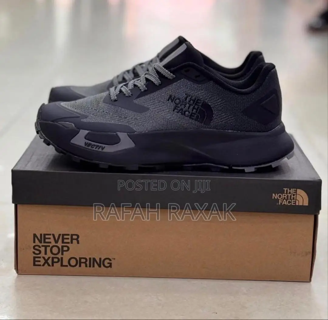 Black Version of the North Face Trainer Sneakers