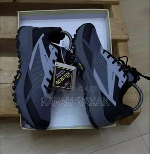 Vibram Gore-Tex Men’S Sneakers