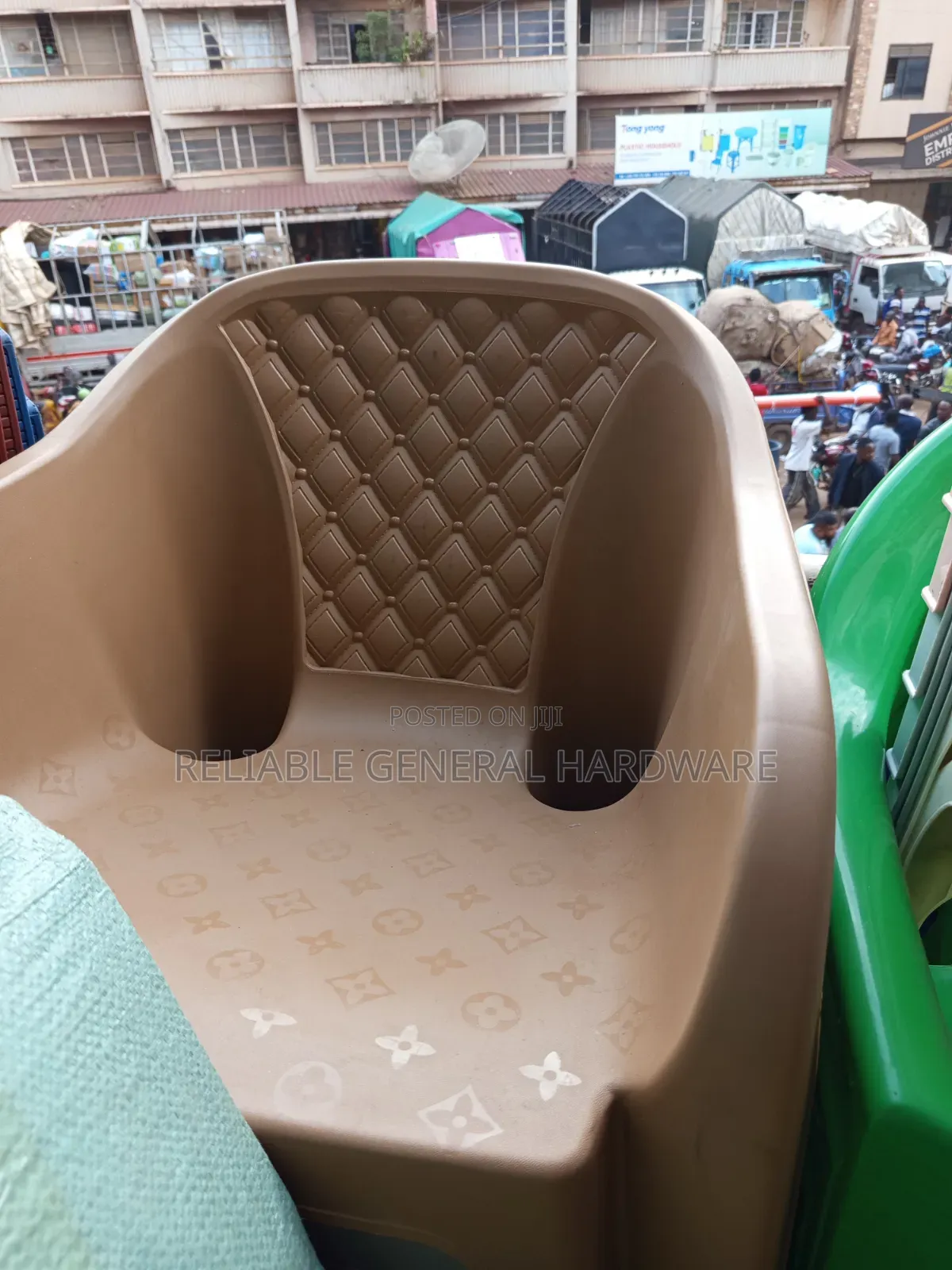 Plastic Chairs Comfortable