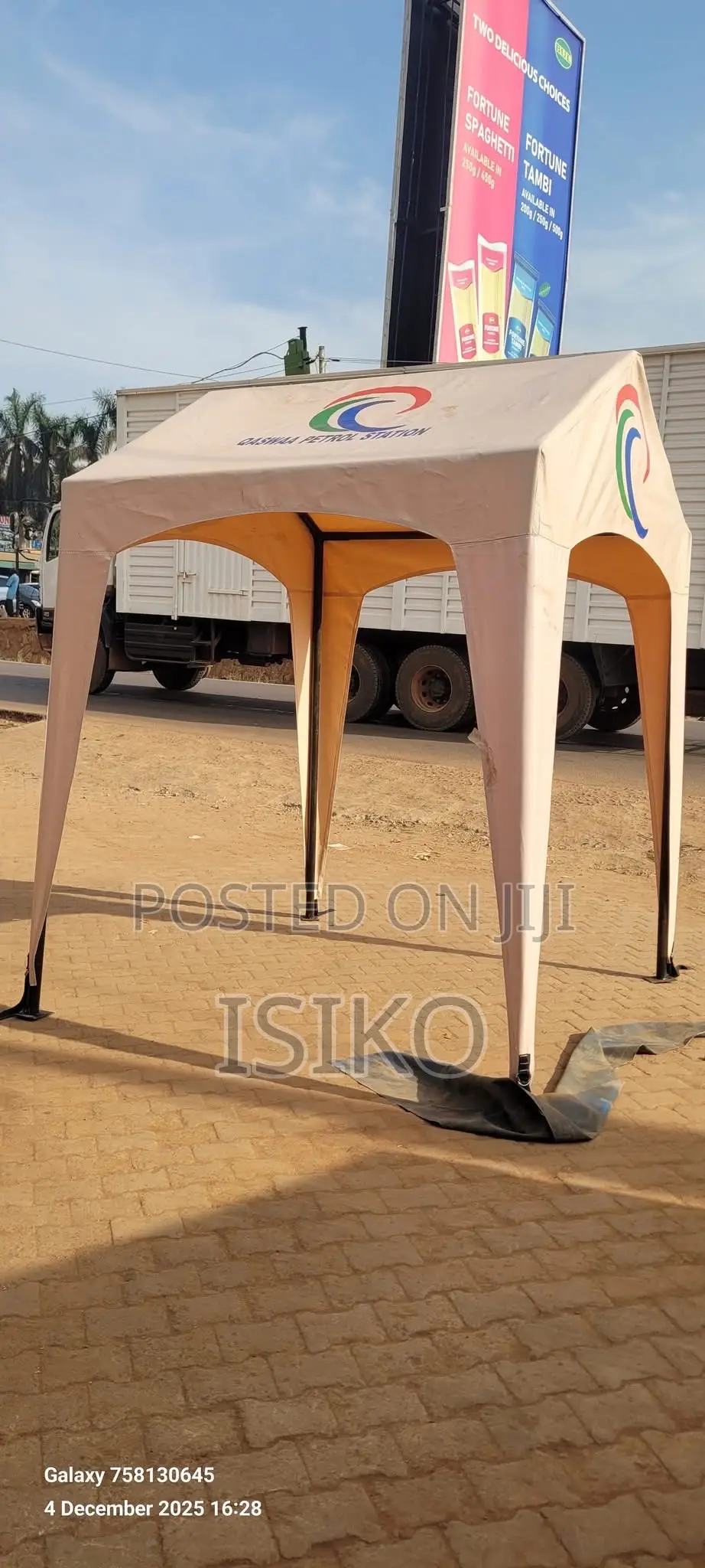 A 2m by 2m Ordinary Butterfly Tent