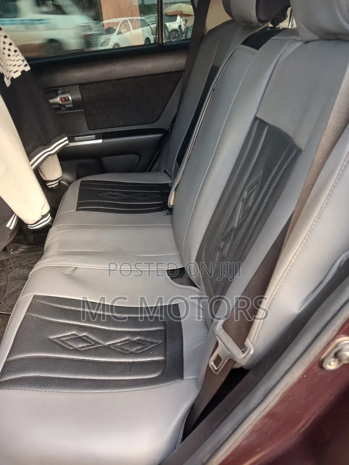 Toyota Corolla Rumion Hatchback 1.5 FWD 2011 Maroon