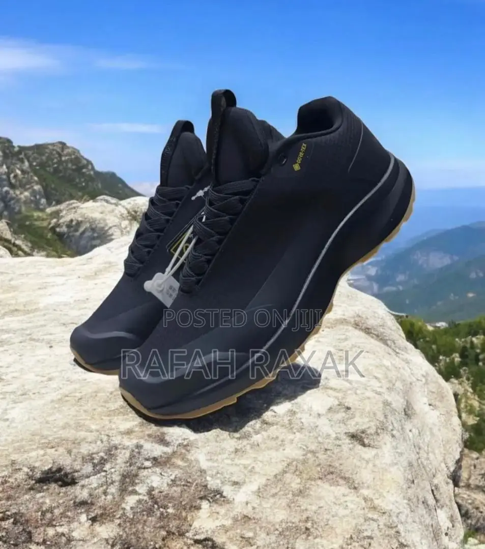 Men’S Classic Columbia Goretex Waterproof Sneaker