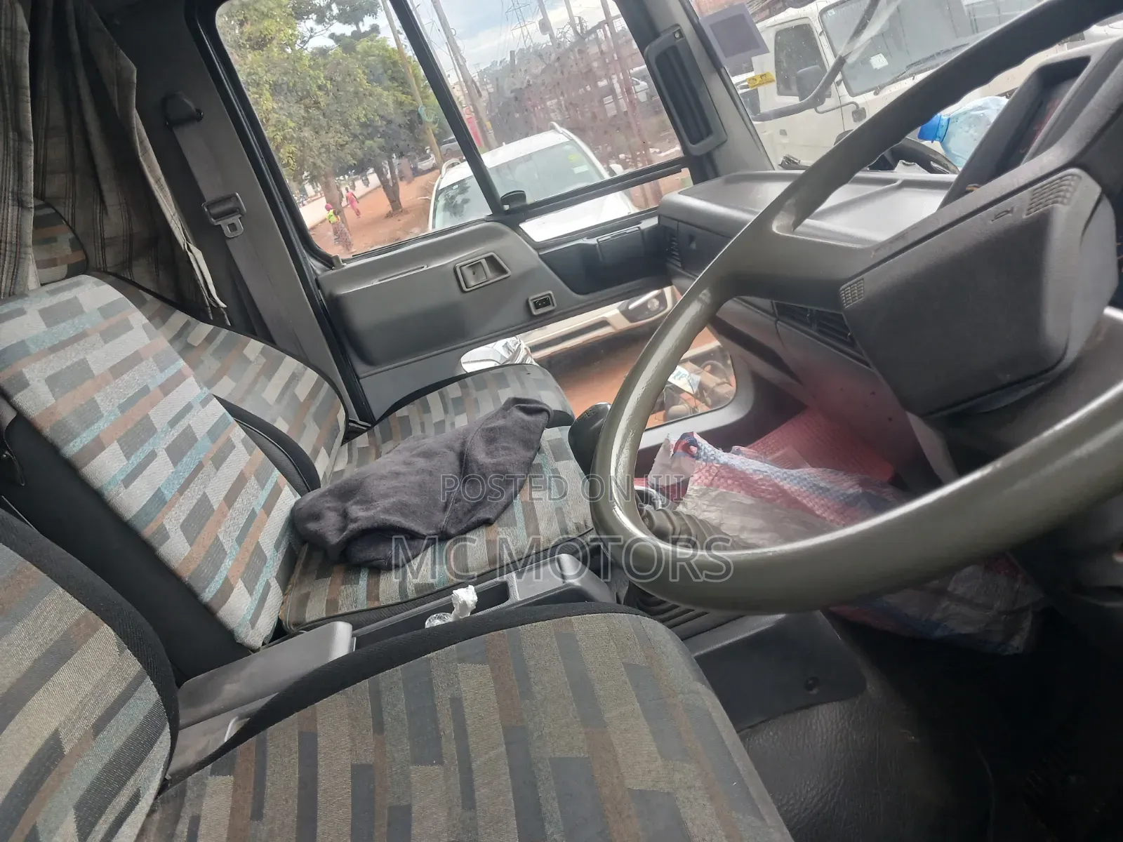 Hino Tipper