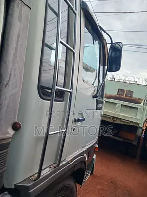Hino Tipper