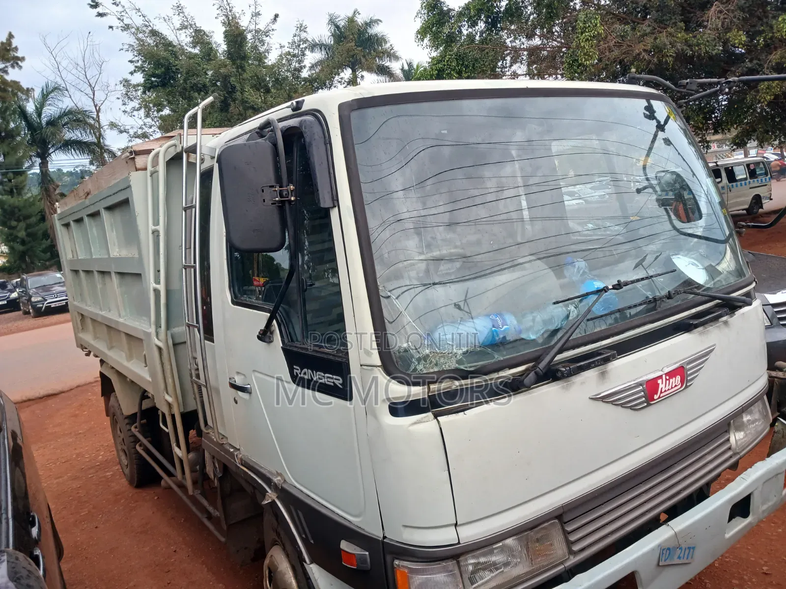 Hino Tipper