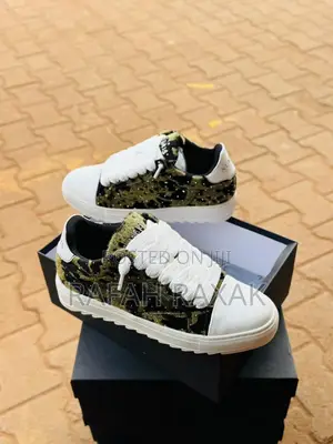 Low Top Numeris Atelier Sneakers