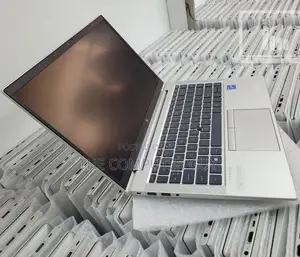 New Laptop HP EliteBook 830 G8 8GB Intel Core i5 SSD 256GB
