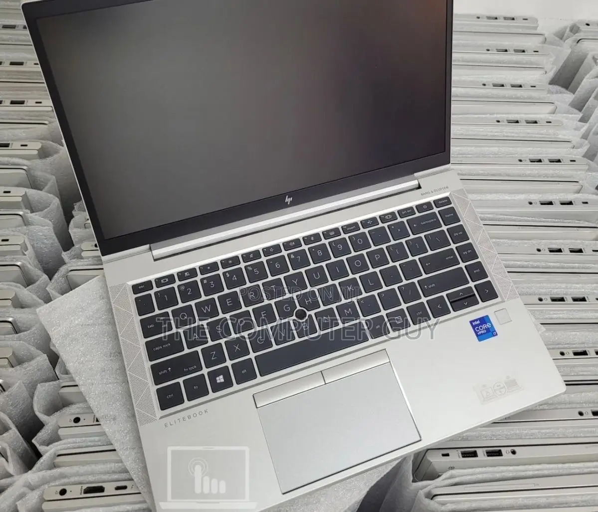 New Laptop HP EliteBook 830 G8 8GB Intel Core i5 SSD 256GB