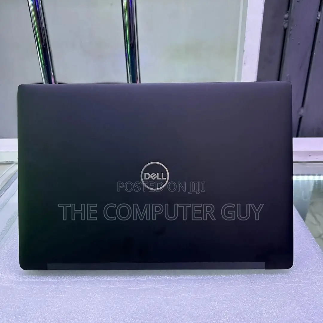 New Laptop Dell Latitude 7390 8GB Intel Core i5 SSD 256GB