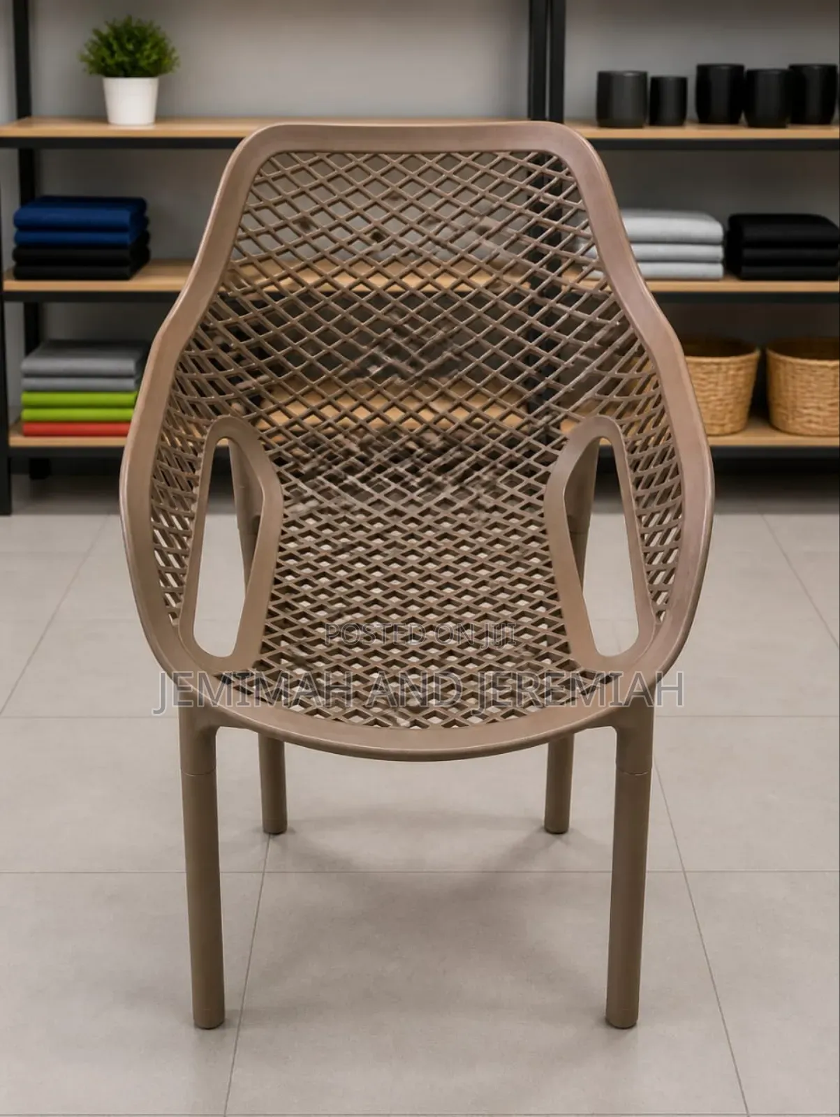 Classic Unbreakable Waiting Chair