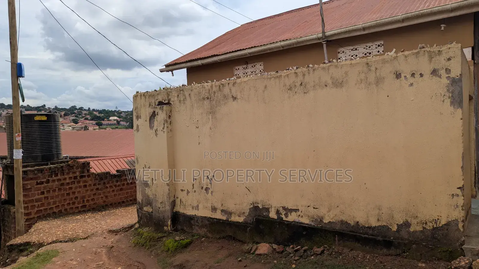 Furnished 2bdrm House in Nabweru Road, Gombe for sale