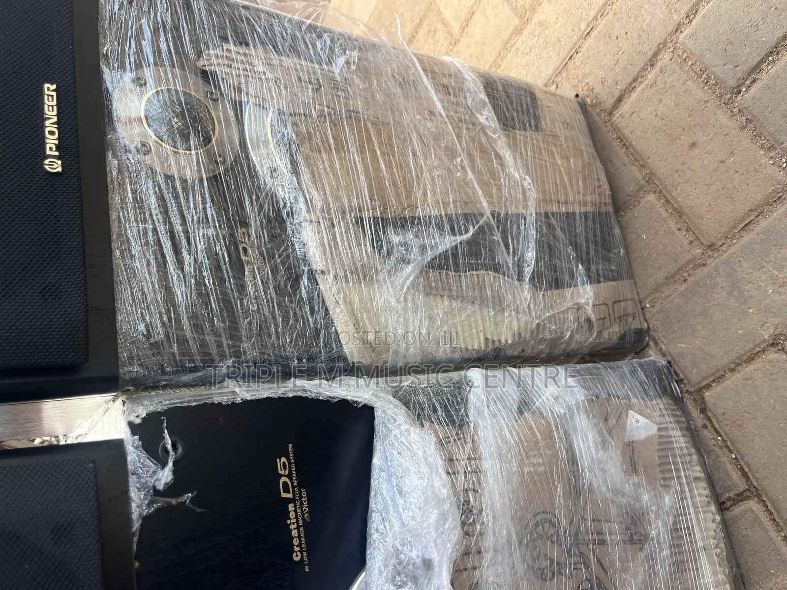 Victor Domestic Speakers