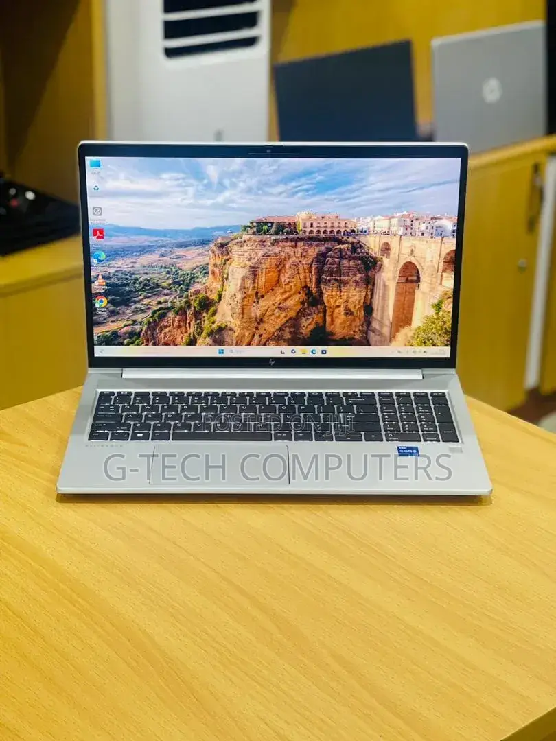 New Laptop HP 650 16GB Intel Core i7 SSD 1T