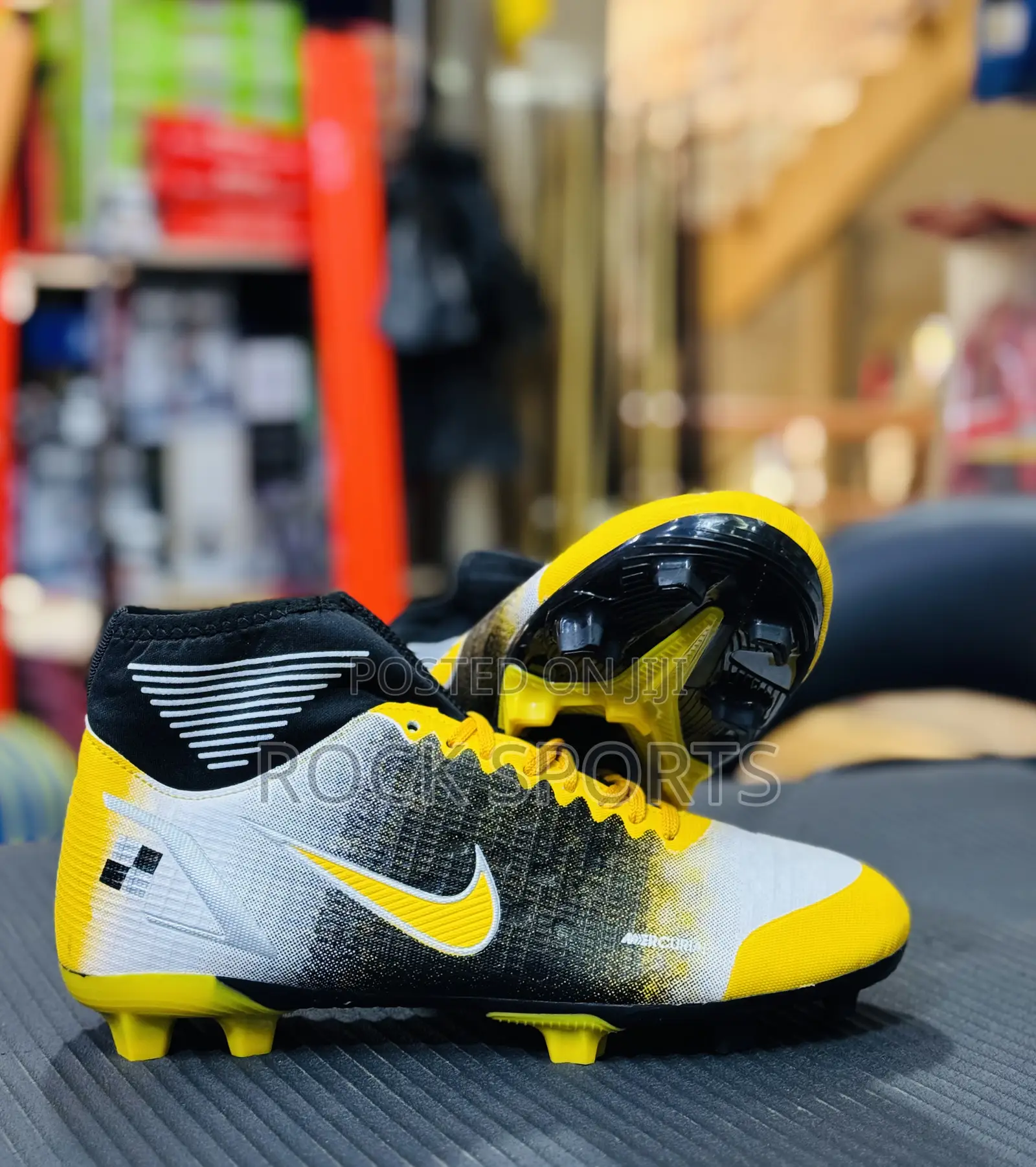 Nike Anklet Football Shoes Available