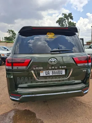 Toyota Land Cruiser Prado 2015 Green