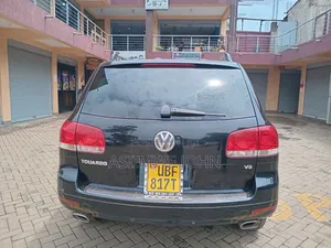 Volkswagen Touareg 2012 Black