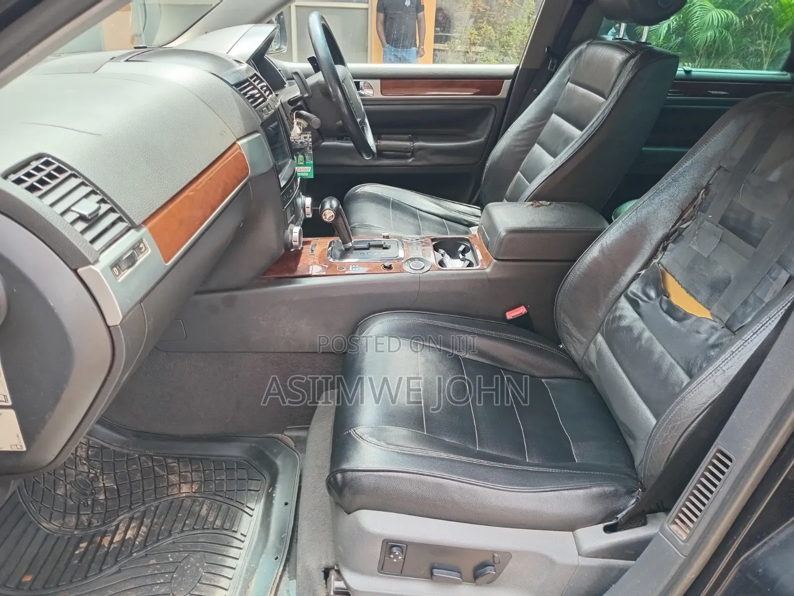 Volkswagen Touareg 2012 Black