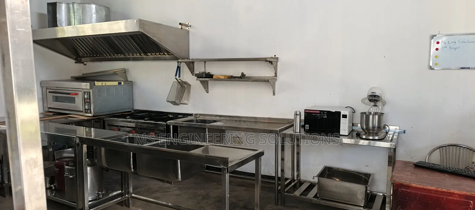 Full Kitchen Installation With Duct System
