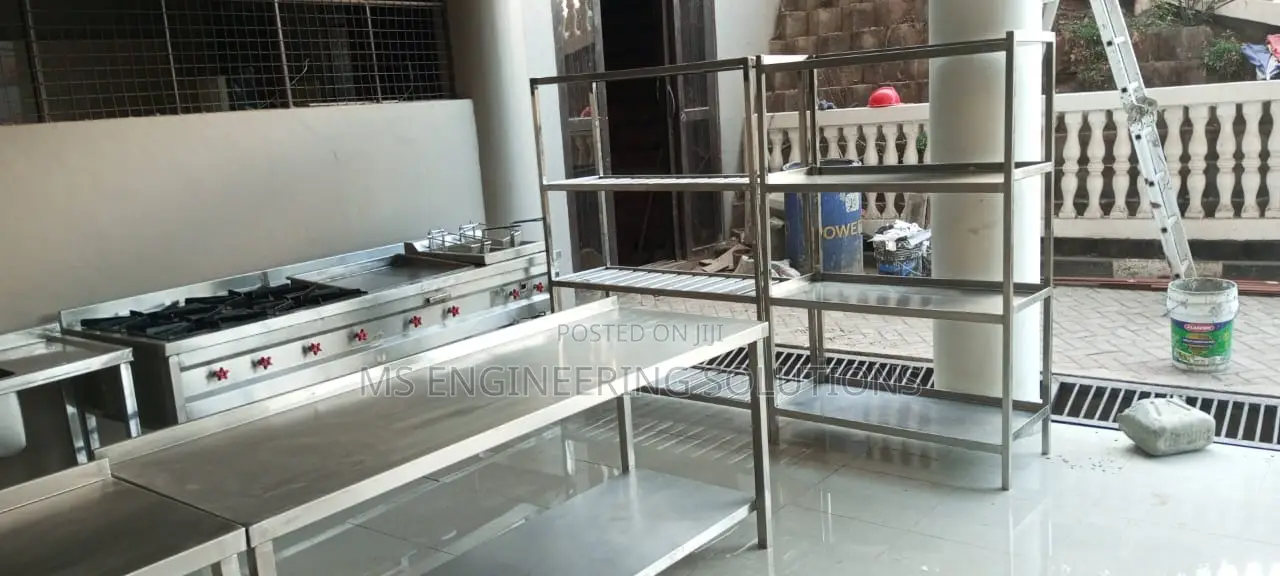 Full Kitchen Installation With Duct System