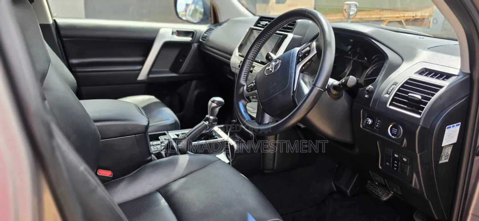 Toyota Land Cruiser Prado 2023 Gold