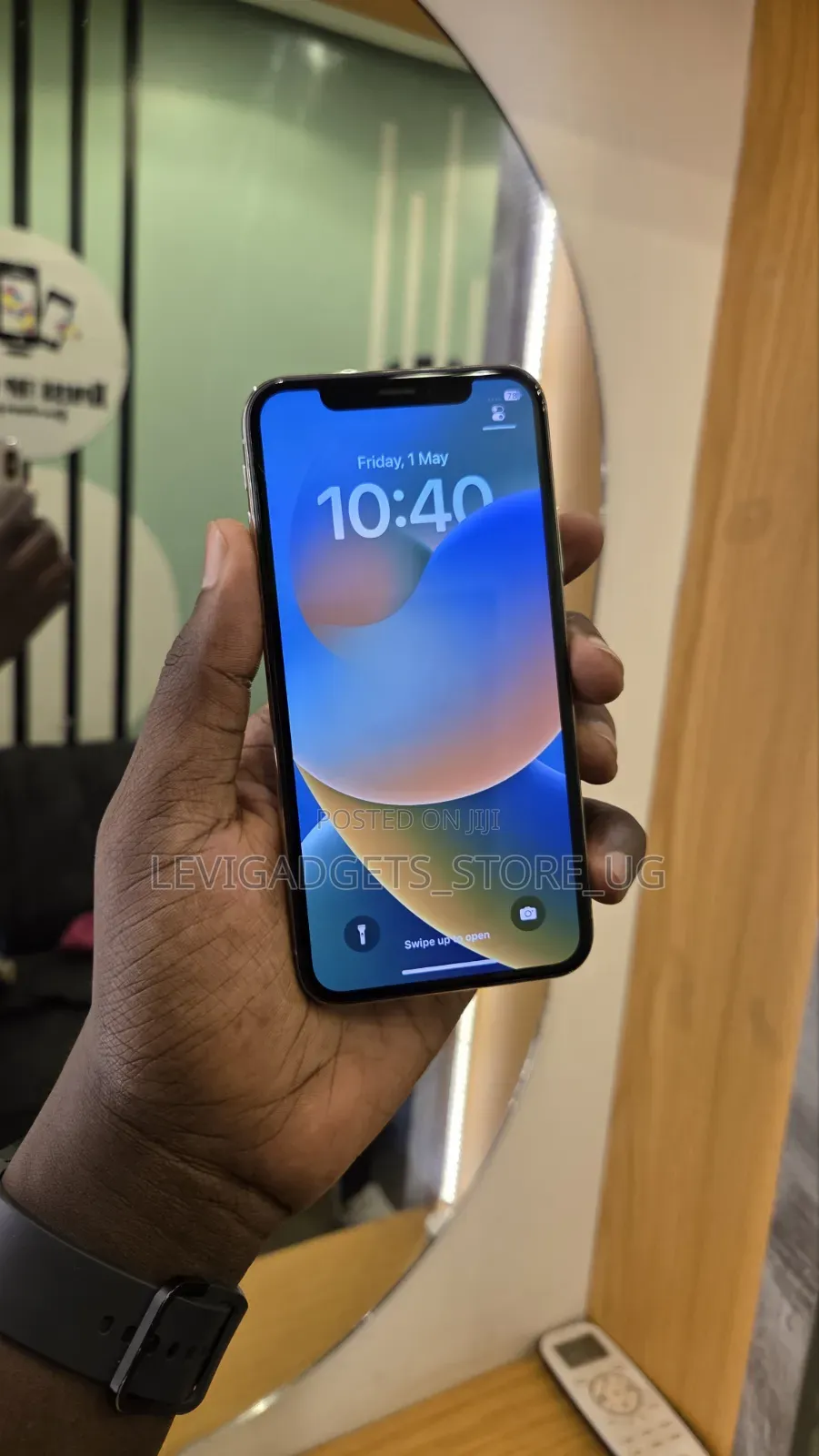 Apple iPhone X 64 GB White