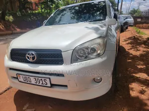 Toyota RAV4 2008 White