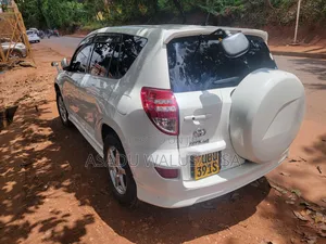 Toyota RAV4 2008 White