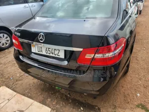 Mercedes-Benz E300 2015 Black