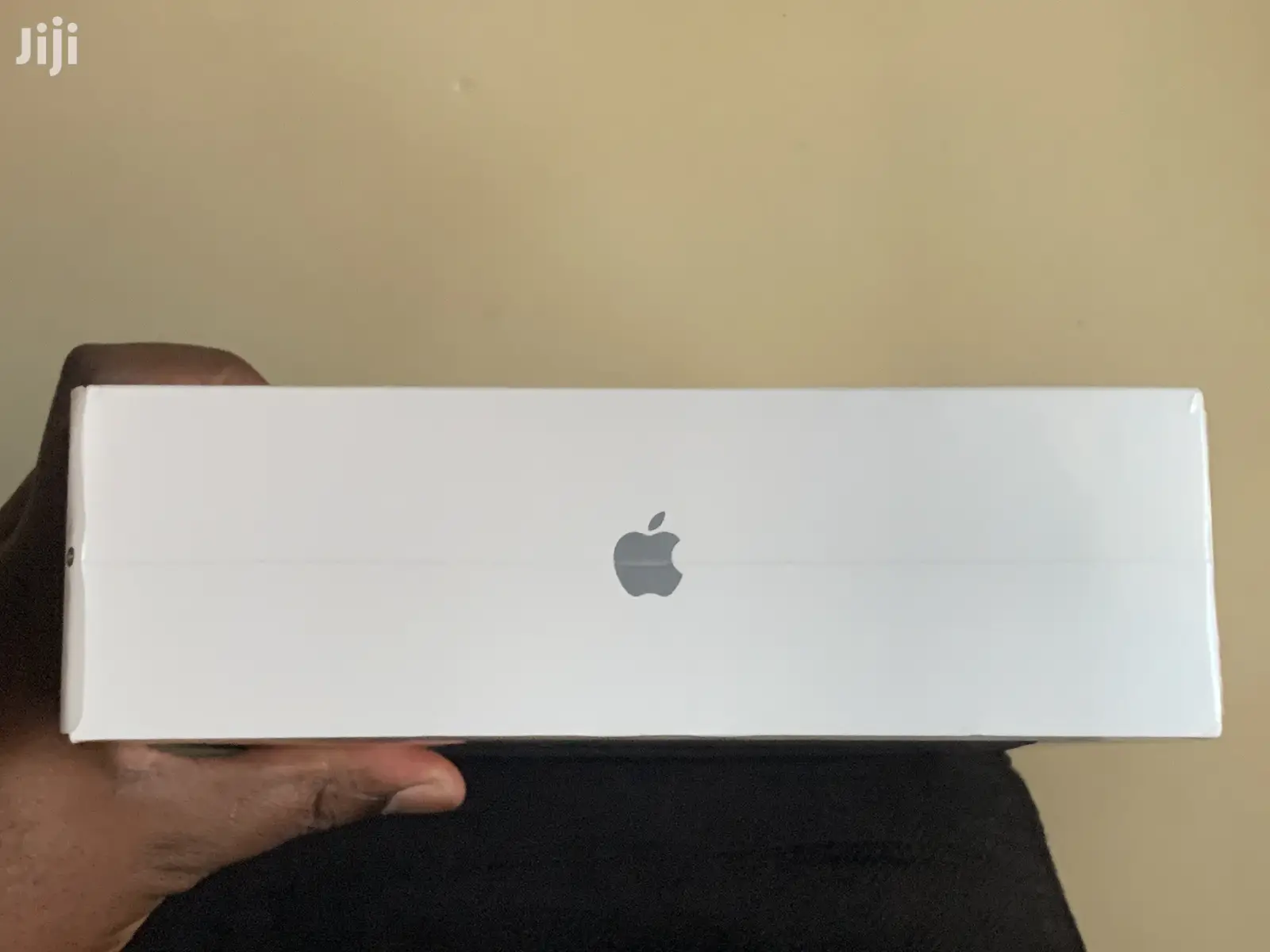 New Laptop Apple MacBook Air 8GB Intel Core i3 SSD 256GB