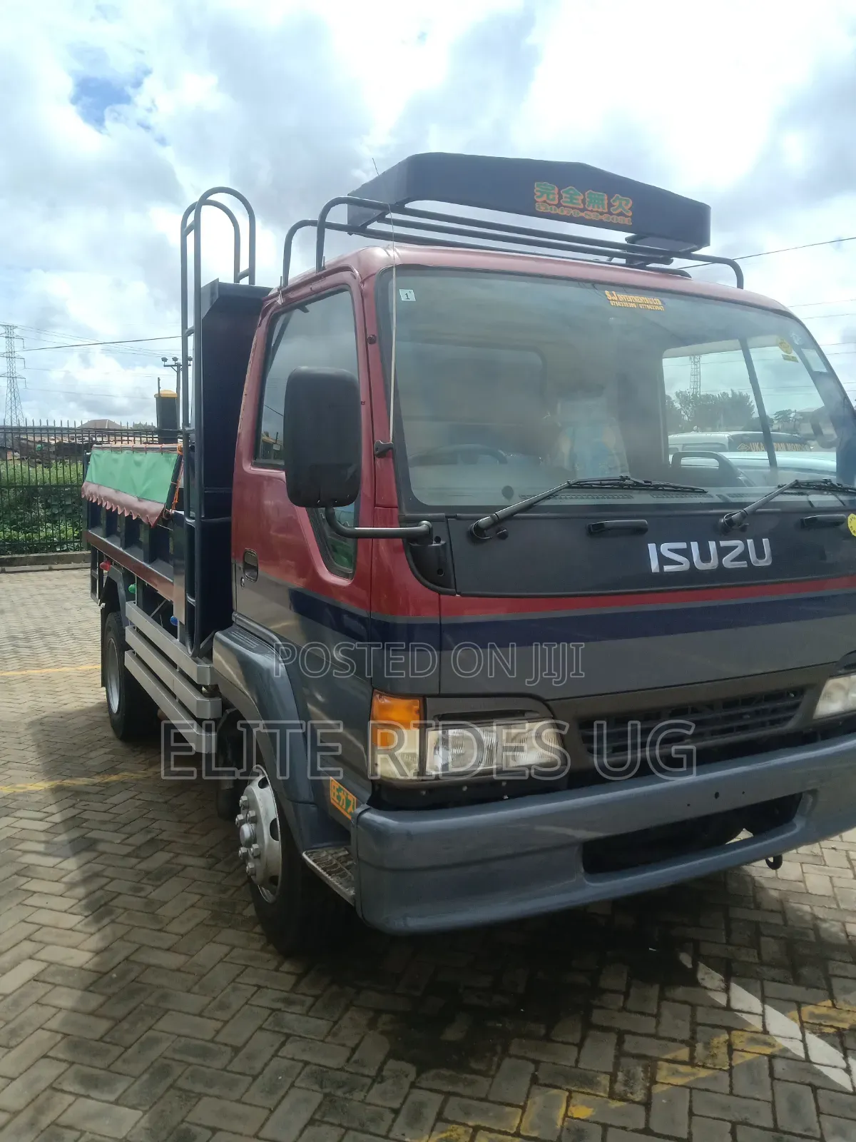 Isuzu Elf Truck 2013 Blue
