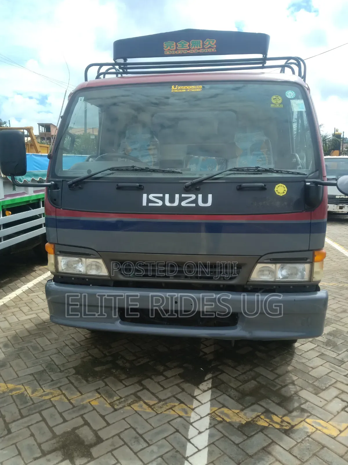 Isuzu Elf Truck 2013 Blue