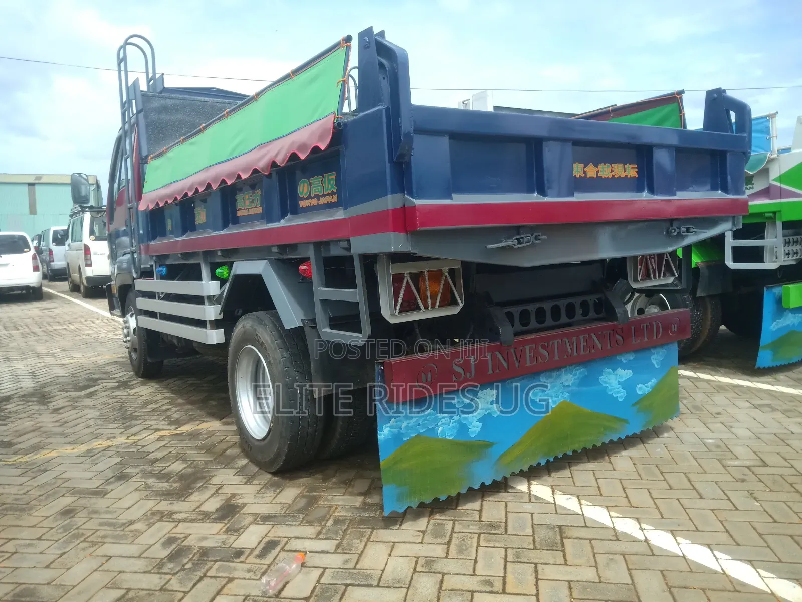 Isuzu Elf Truck 2013 Blue