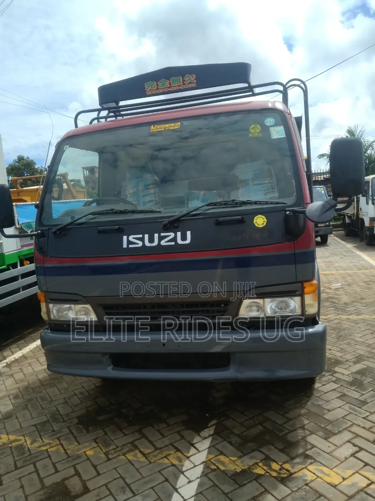 Isuzu Elf Truck 2013 Blue