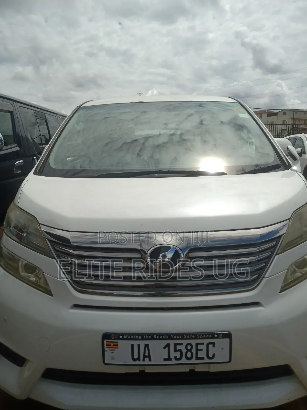 Toyota Alphard 2011 Pearl