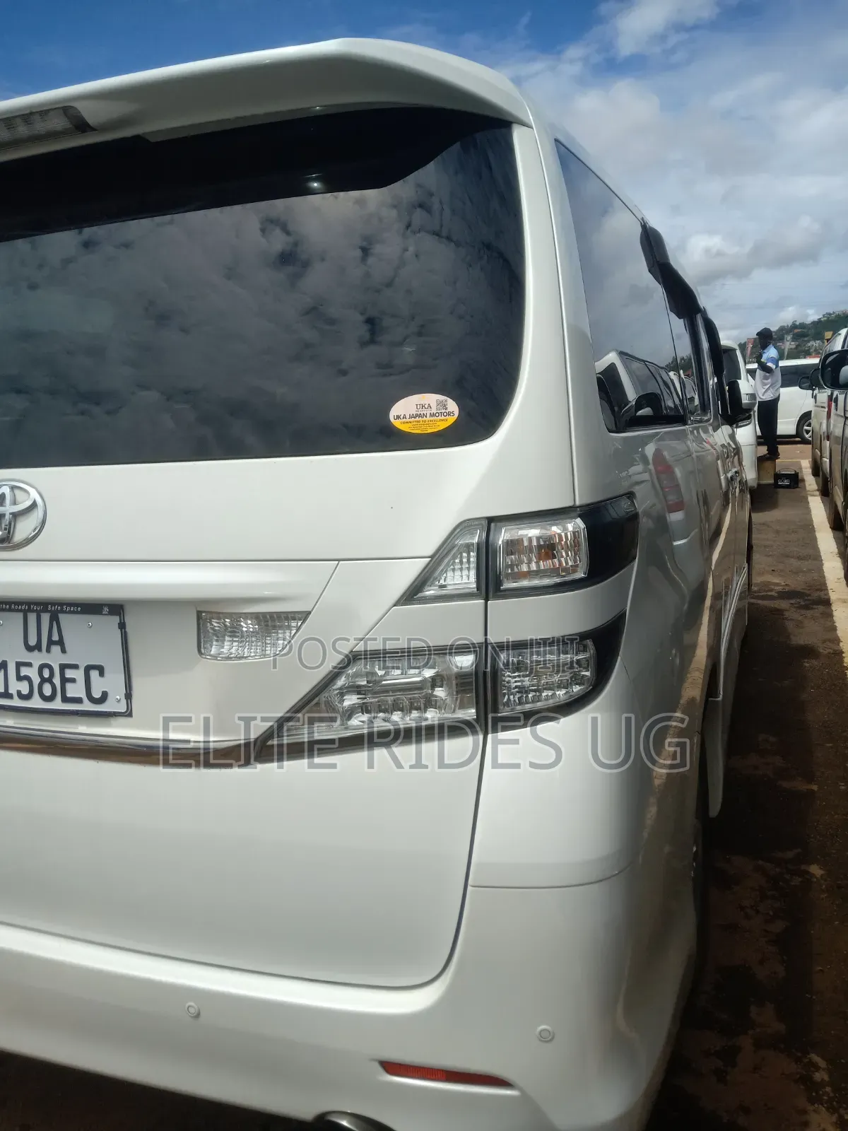 Toyota Alphard 2011 Pearl
