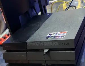 Play Station Four