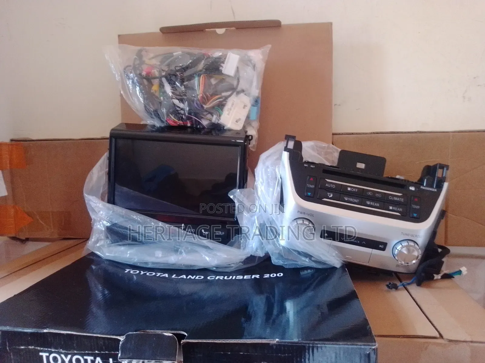 Land Cruiser Digital JBL Radio