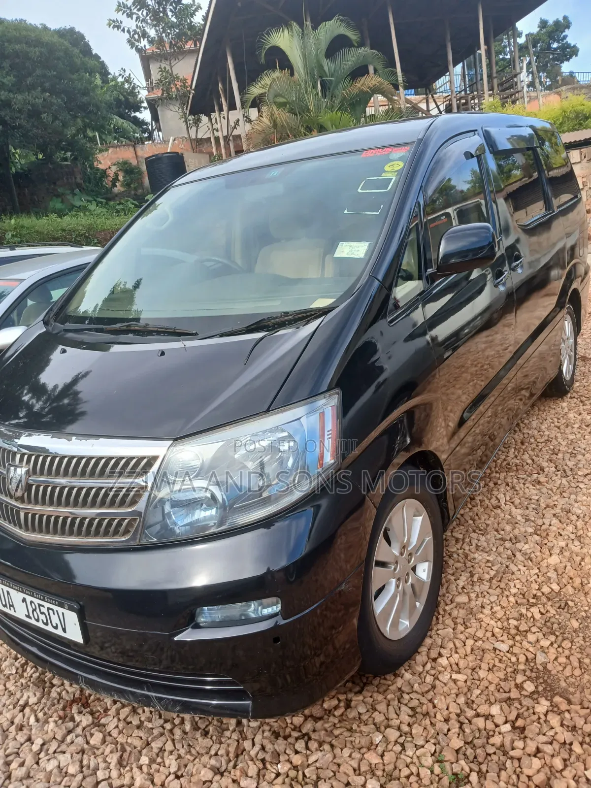 Toyota Alphard 2.4 Petrol FWD 2003 Black