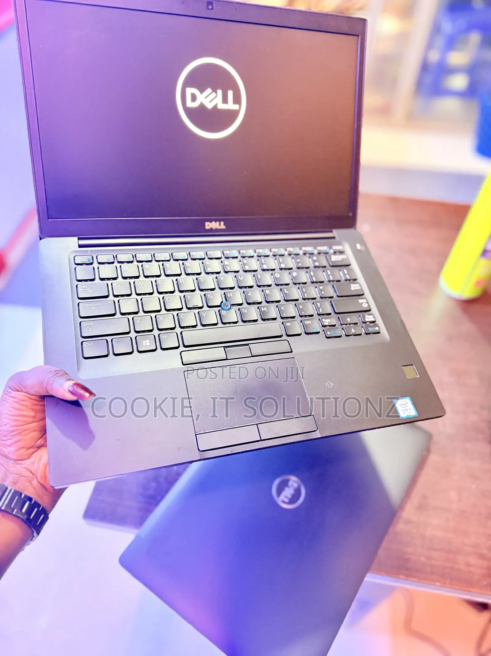 Laptop Dell Latitude 7490 8GB Intel Core i5 SSHD (Hybrid) 256GB