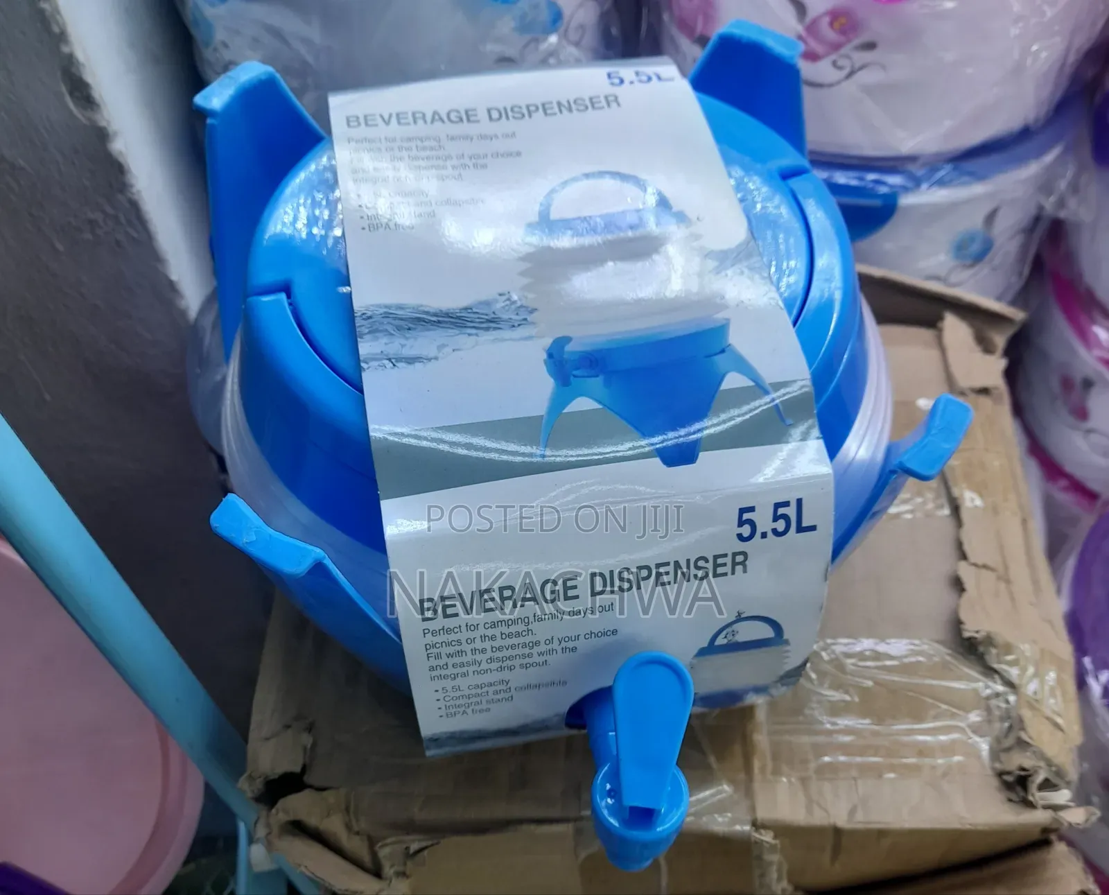 5.5 Litres of Foldable Juice Dispensers